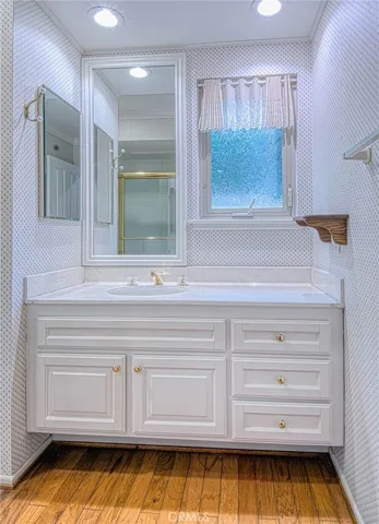 1212 Castlegate bathroom 4