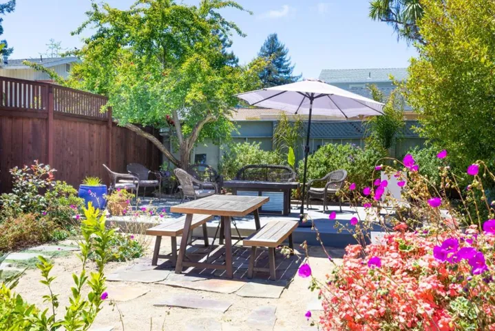 1125 Seabright Avenue, Santa Cruz, California 95062