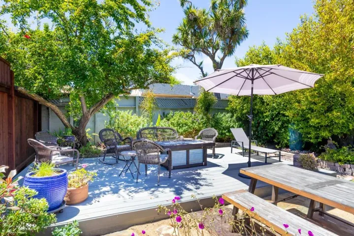 1125 Seabright Avenue, Santa Cruz, California 95062