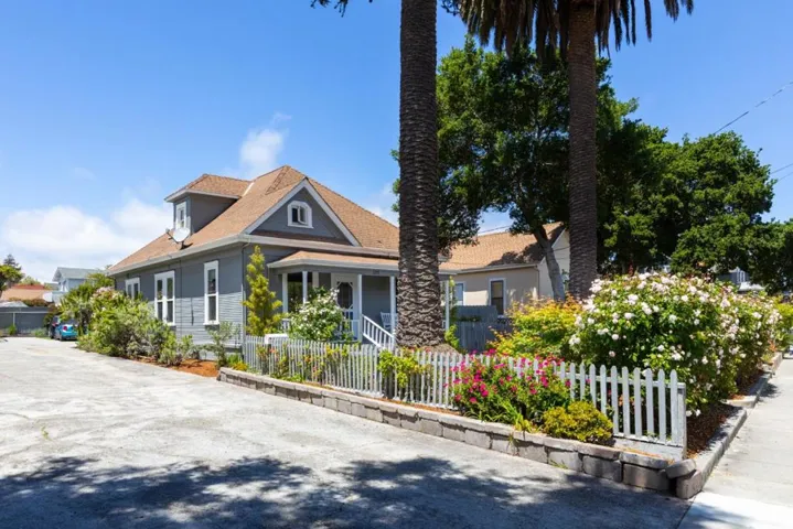 1125 Seabright Avenue, Santa Cruz, California 95062