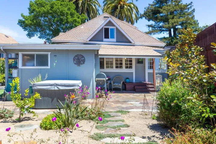 1125 Seabright Avenue, Santa Cruz, California 95062