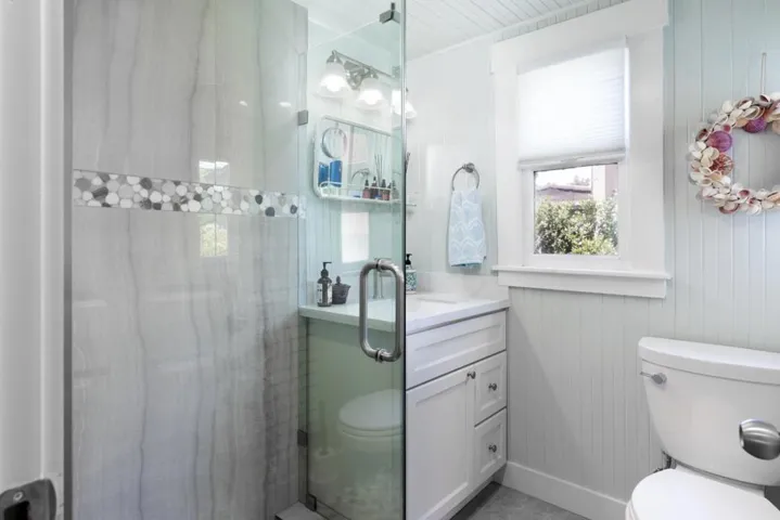 1125 Seabright Avenue, Santa Cruz, California 95062