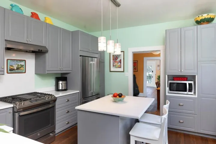 1125 Seabright Avenue, Santa Cruz, California 95062