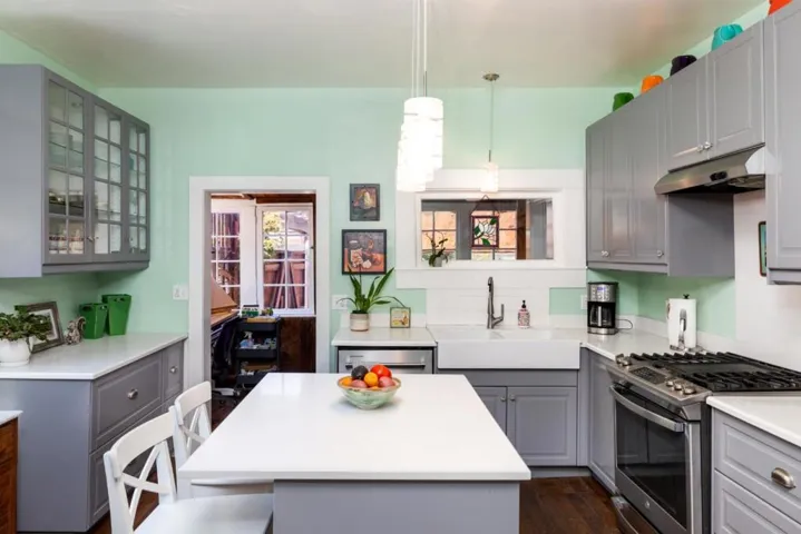 1125 Seabright Avenue, Santa Cruz, California 95062