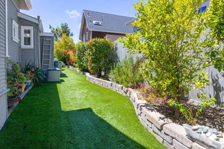 1125 Seabright Avenue, Santa Cruz, California 95062