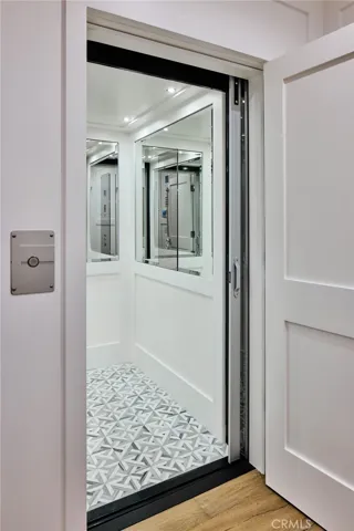 820 Via Lido Nord, Newport Beach, California 92663