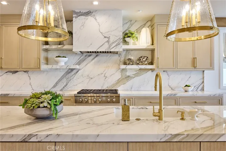 820 Via Lido Nord, Newport Beach, California 92663