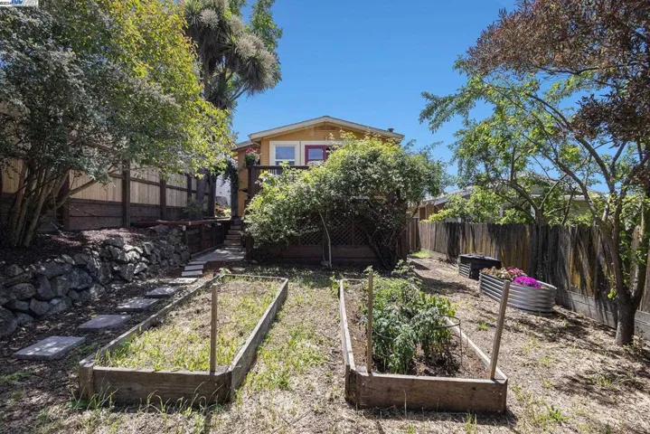 4450 Penniman Ave, Oakland, California 94619