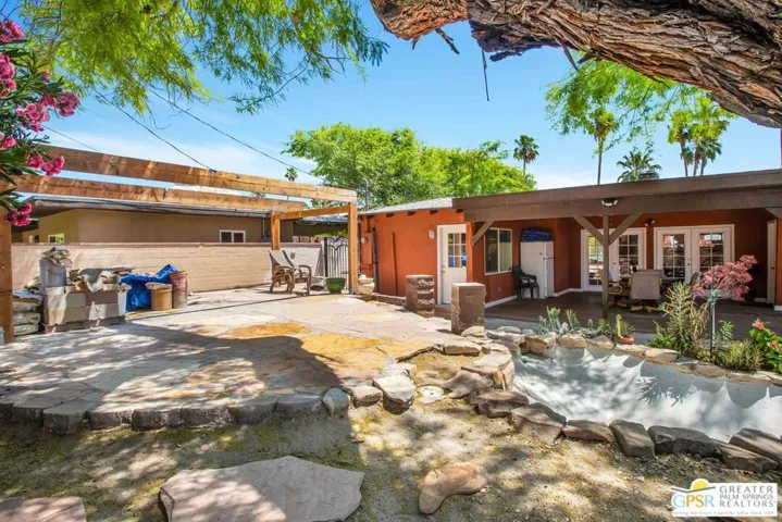 553 N Paseo De Anza, Palm Springs, California 92262
