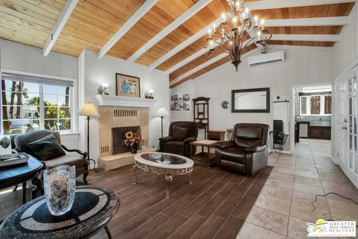 553 N Paseo De Anza, Palm Springs, California 92262