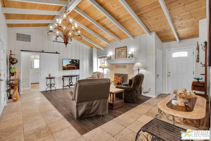 553 N Paseo De Anza, Palm Springs, California 92262