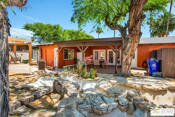 553 N Paseo De Anza, Palm Springs, California 92262