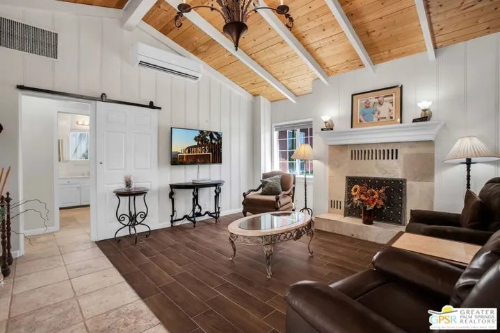 553 N Paseo De Anza, Palm Springs, California 92262