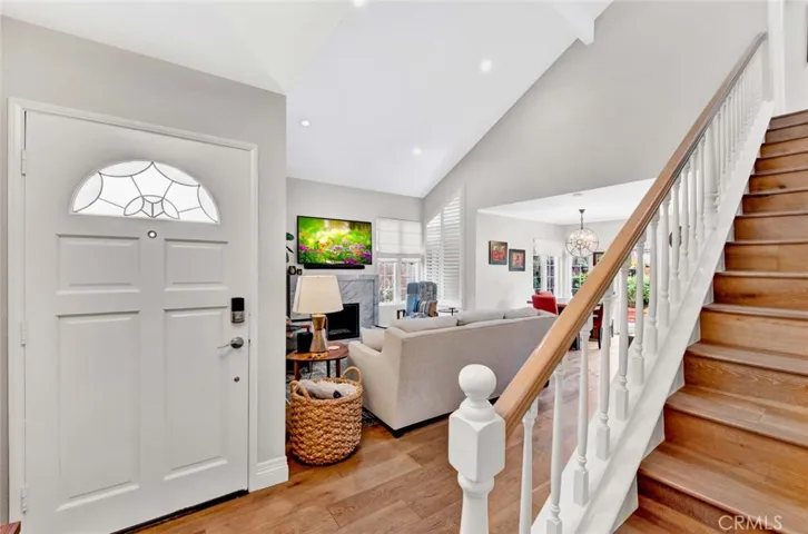 2210 Pacific Avenue E1, Costa Mesa, California 92627