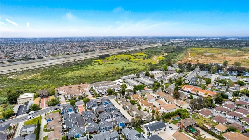 2210 Pacific Avenue E1, Costa Mesa, California 92627