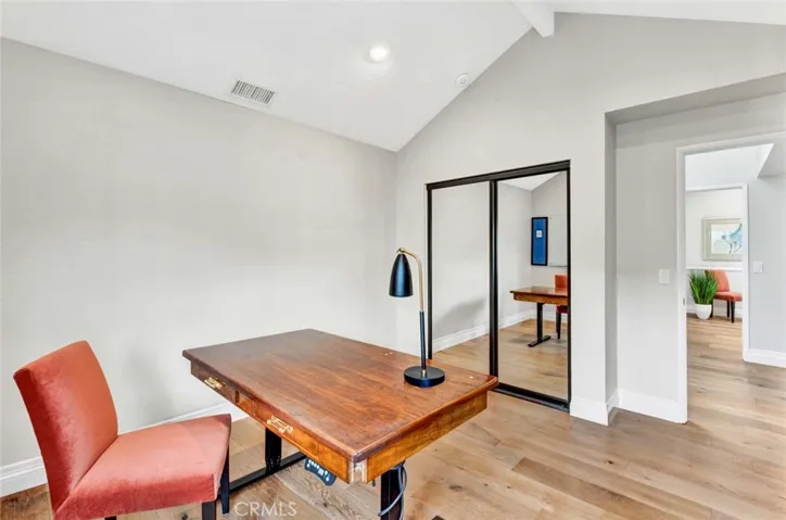 2210 Pacific Avenue E1, Costa Mesa, California 92627