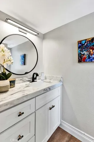 2210 Pacific Avenue E1, Costa Mesa, California 92627