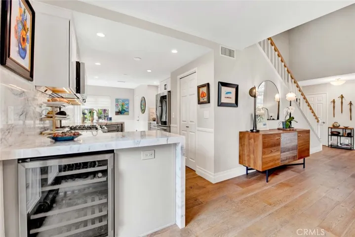 2210 Pacific Avenue E1, Costa Mesa, California 92627