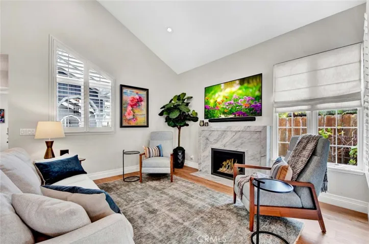 2210 Pacific Avenue E1, Costa Mesa, California 92627