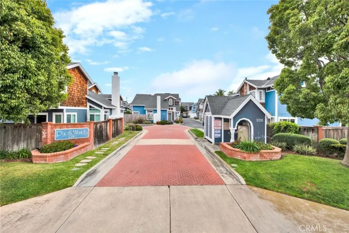 2210 Pacific Avenue E1, Costa Mesa, California 92627
