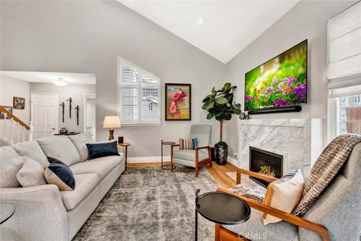 2210 Pacific Avenue E1, Costa Mesa, California 92627