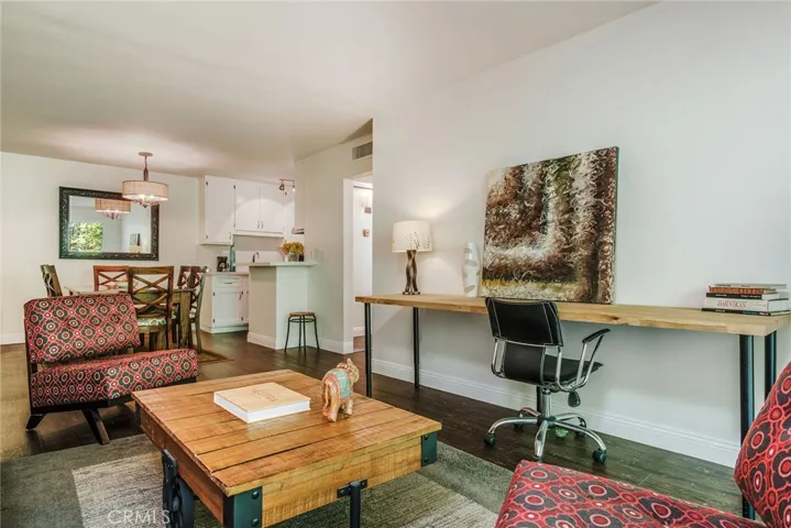 448 N Bellflower Boulevard 305, Long Beach, California 90814