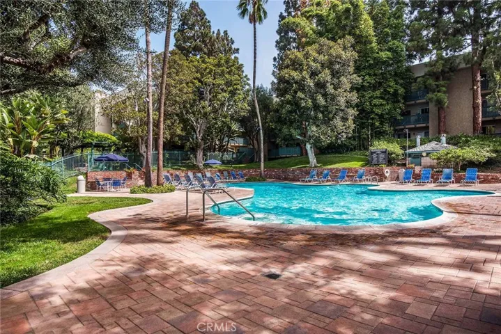 448 N Bellflower Boulevard 305, Long Beach, California 90814