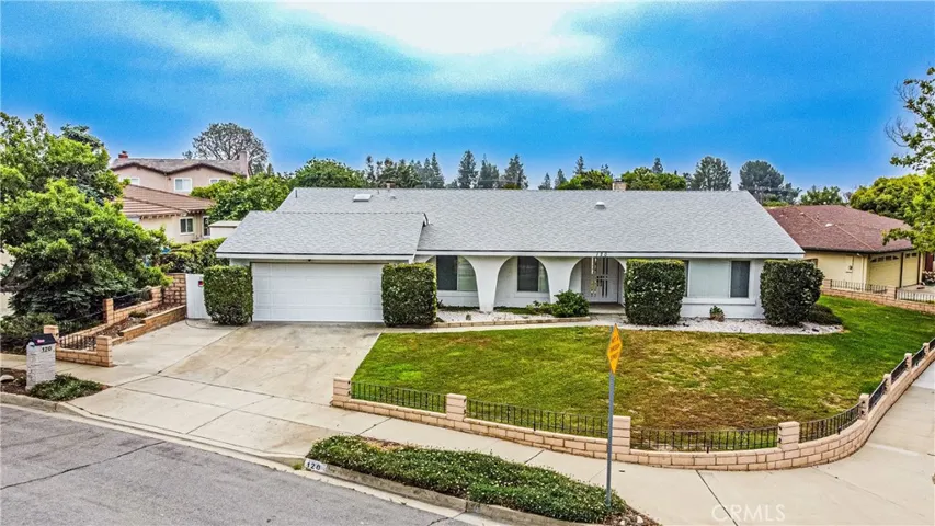 120 E Fairfield Drive, Claremont, California 91711