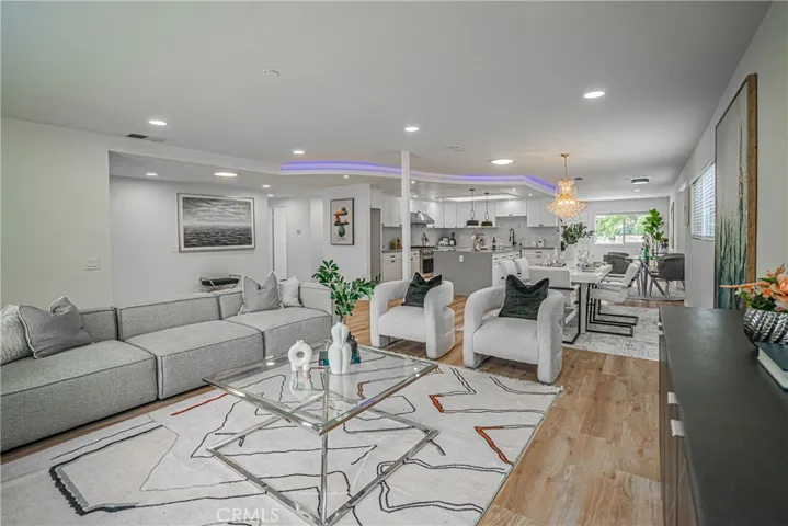 120 E Fairfield Drive, Claremont, California 91711