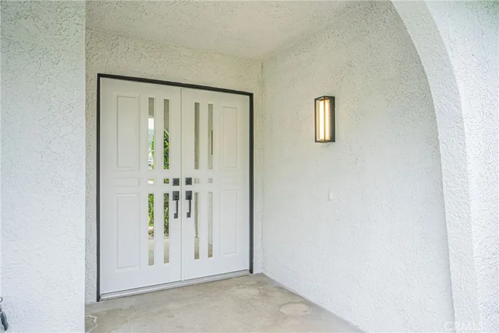 120 E Fairfield Drive, Claremont, California 91711