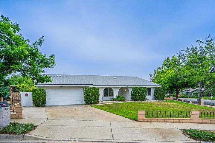 120 E Fairfield Drive, Claremont, California 91711