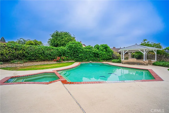 120 E Fairfield Drive, Claremont, California 91711