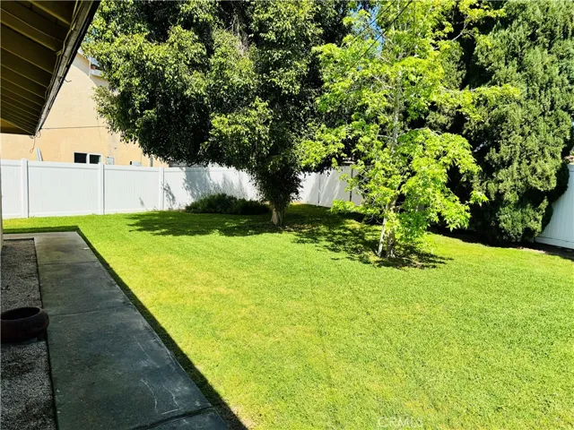 9657 Lark Circle, Fountain Valley, California 92708