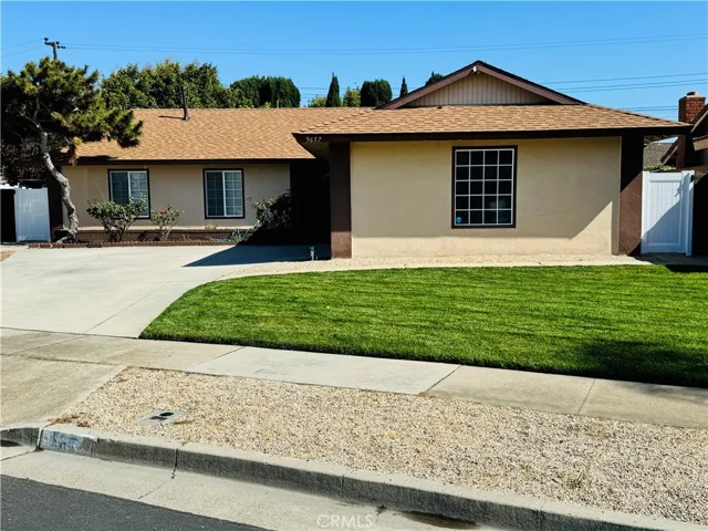 9657 Lark Circle, Fountain Valley, California 92708