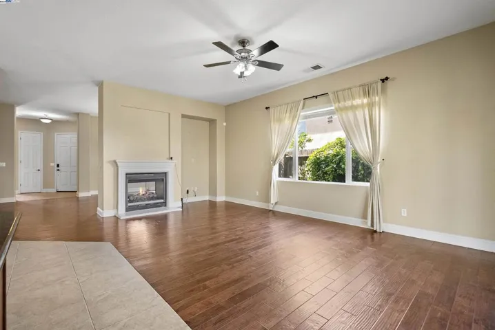 1660 Chateau Ln, Manteca, California 95337