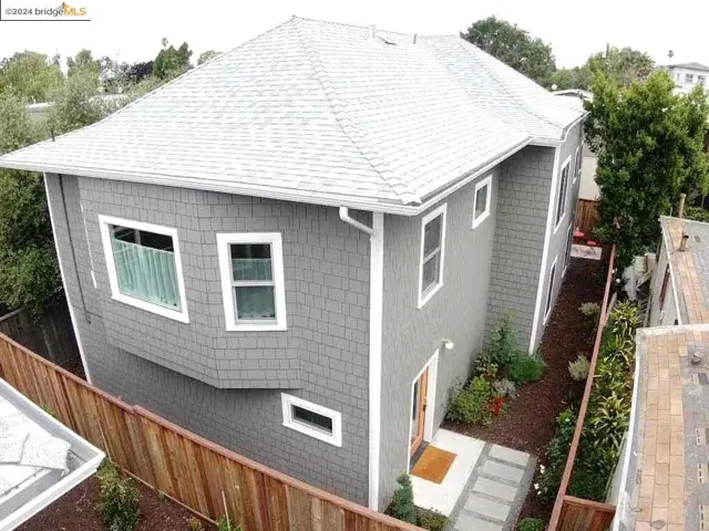 1343 Parker St, Berkeley, California 94702