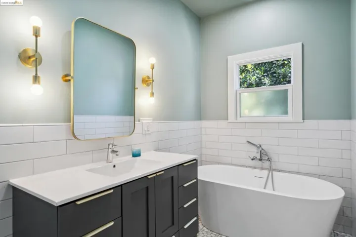 1343 Parker St, Berkeley, California 94702