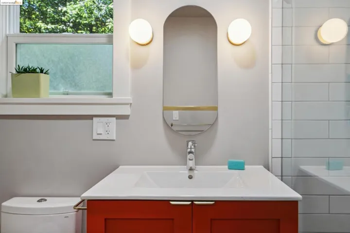 1343 Parker St, Berkeley, California 94702