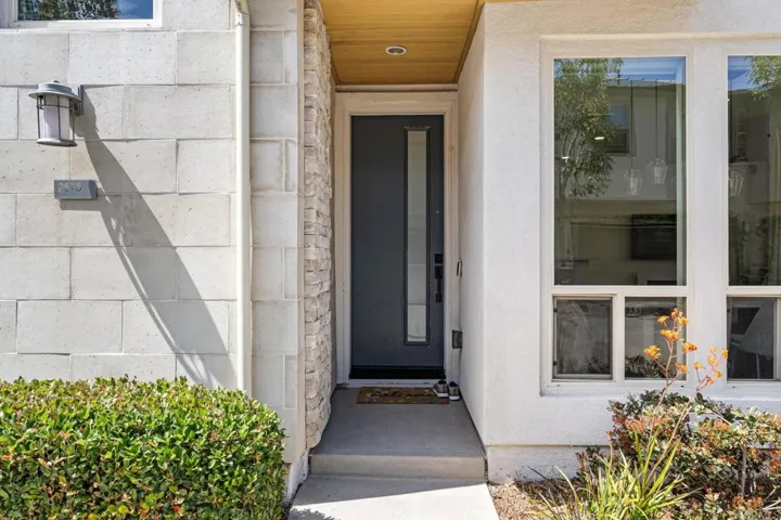 2575 Aperture Circle, San Diego, California 92108