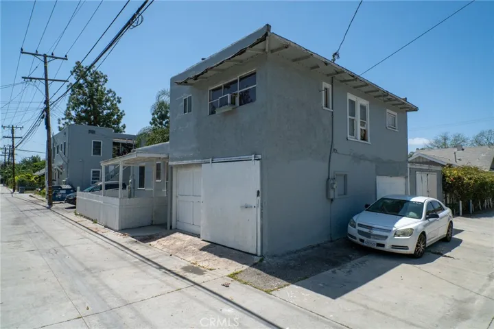415 W Pine Street, Santa Ana, California 92701