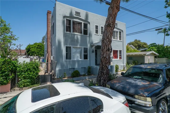 415 W Pine Street, Santa Ana, California 92701