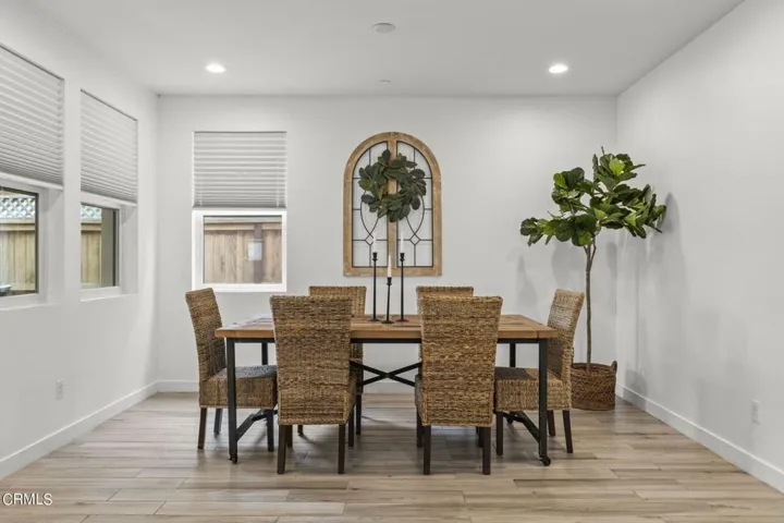 16-web-or-mls-UpmarketMedia-10578San-48