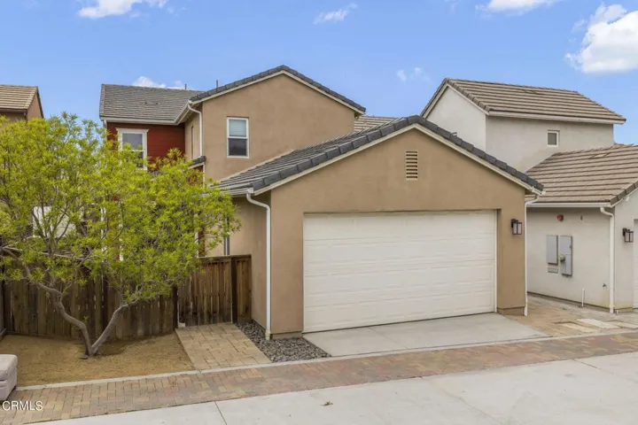 44-web-or-mls-UpmarketMedia-10578San-131