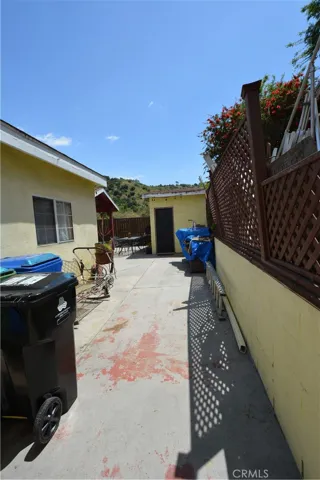 Walkway to back private yard