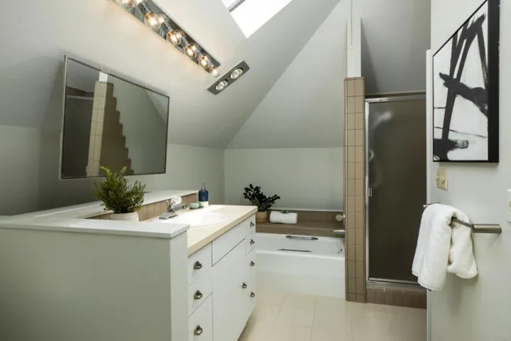 890 California Avenue, Palo Alto, California 94306
