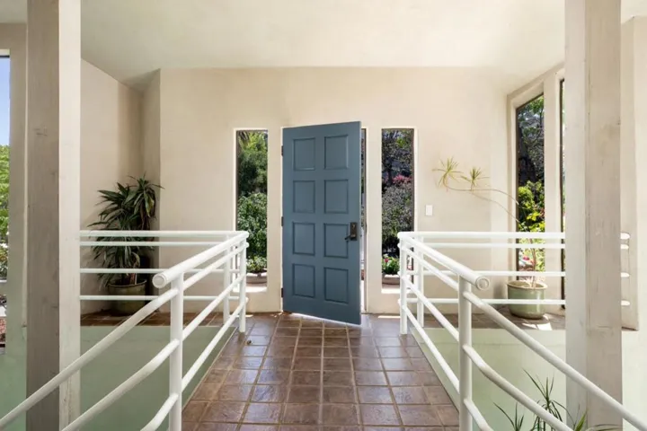 890 California Avenue, Palo Alto, California 94306