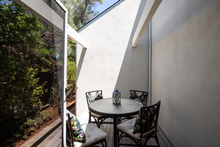 890 California Avenue, Palo Alto, California 94306