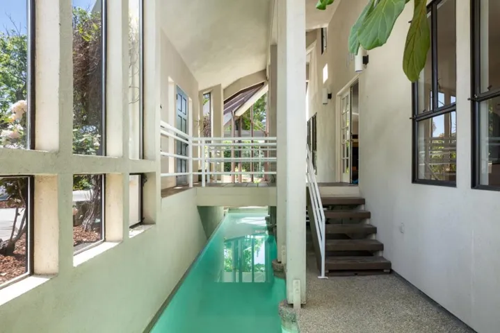 890 California Avenue, Palo Alto, California 94306