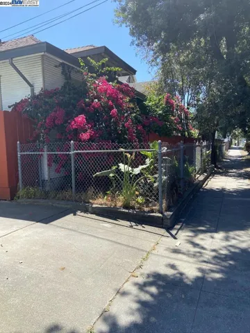 1304 E Lafayette St, Stockton, California 95205