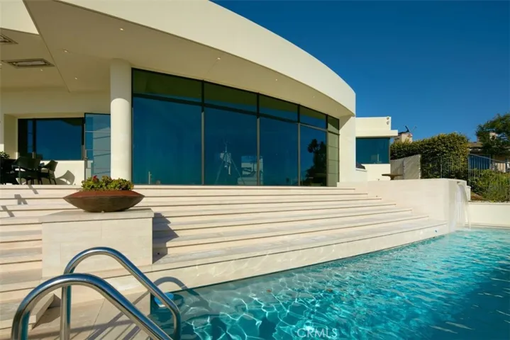 1523 Dolphin Terrace, Corona Del Mar, California 92625